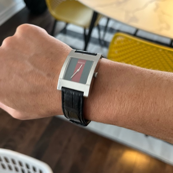 Crocodile leather watch gucci - Picture 3 of 11